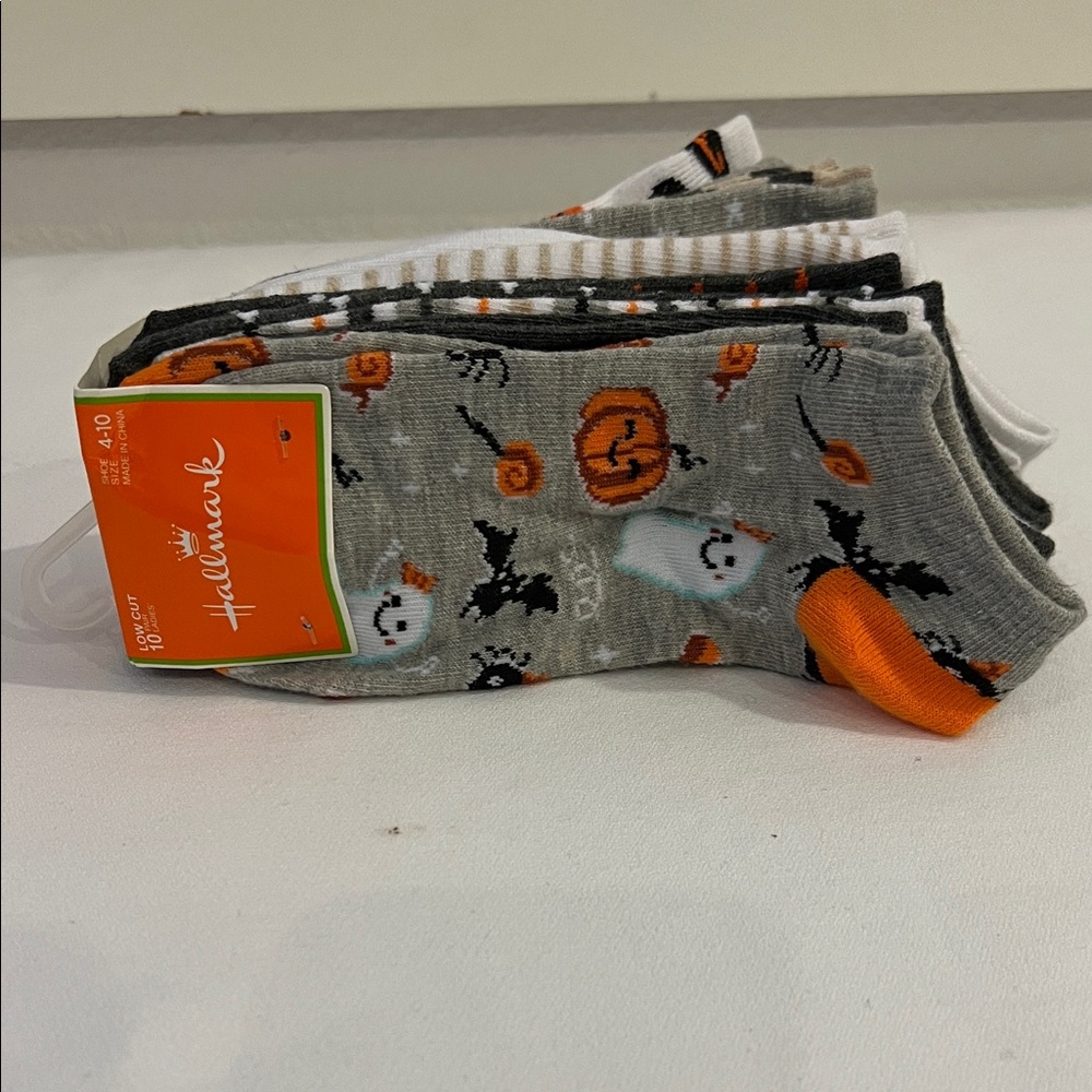 Hallmark Halloween Ghost and Pumpkin Ankle Socks